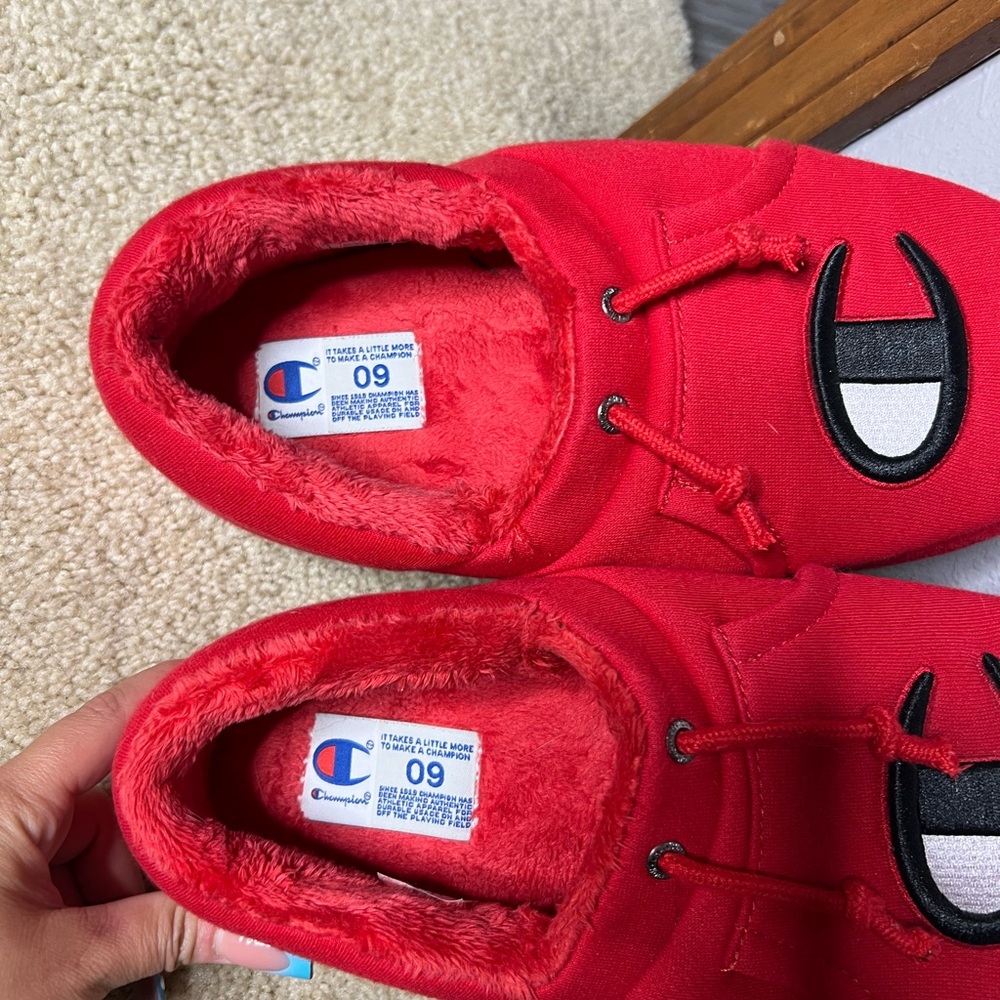 Champion Red Fleece-Lined Slippers - Picture 5 of 7